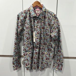 Brand new Elie Balleh floral pattern dress shirt. In XL